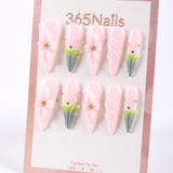 365Nails colorete cremoso con flores 3D y uñas postizas francesas con hojas verde neblinoso.