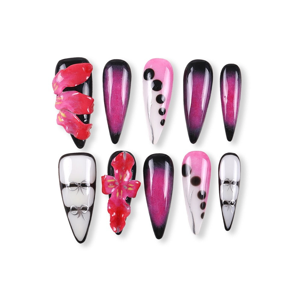 Uñas postizas de estilete francés 365Nails Blackberry Smoke Ombre con flor roja 3D y lunares.