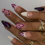 Manicure francesa com estampa de leopardo rosa e borda branca 3D com explosão de flores tridimensionais |365nails