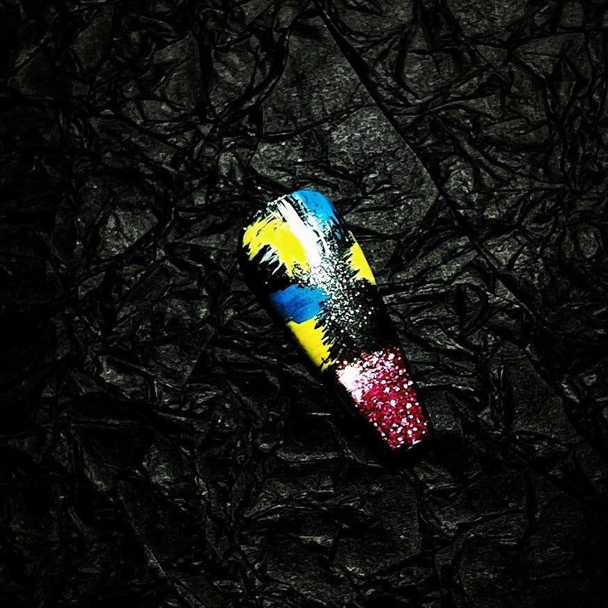 Title Neon Graffiti | Art Series Press-On Nails