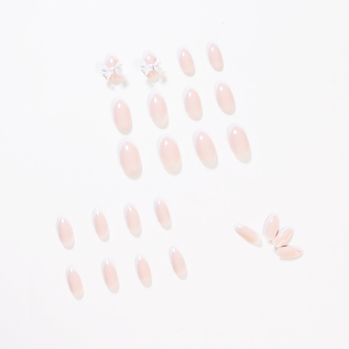 Unhas postiças com acabamento artístico em laço francês nude simples, arte em unhas, remendo de unha removível|365nails