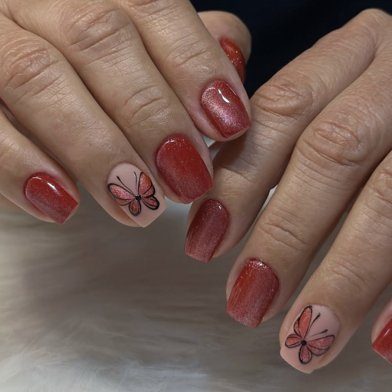 Red cat's eye flashes short square simple butterfly press-on nails