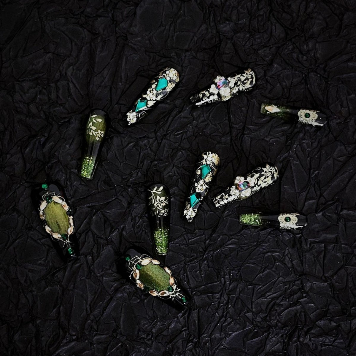 Title Forest Ivy Glow | Jade Relief Art Series Press-On Nails