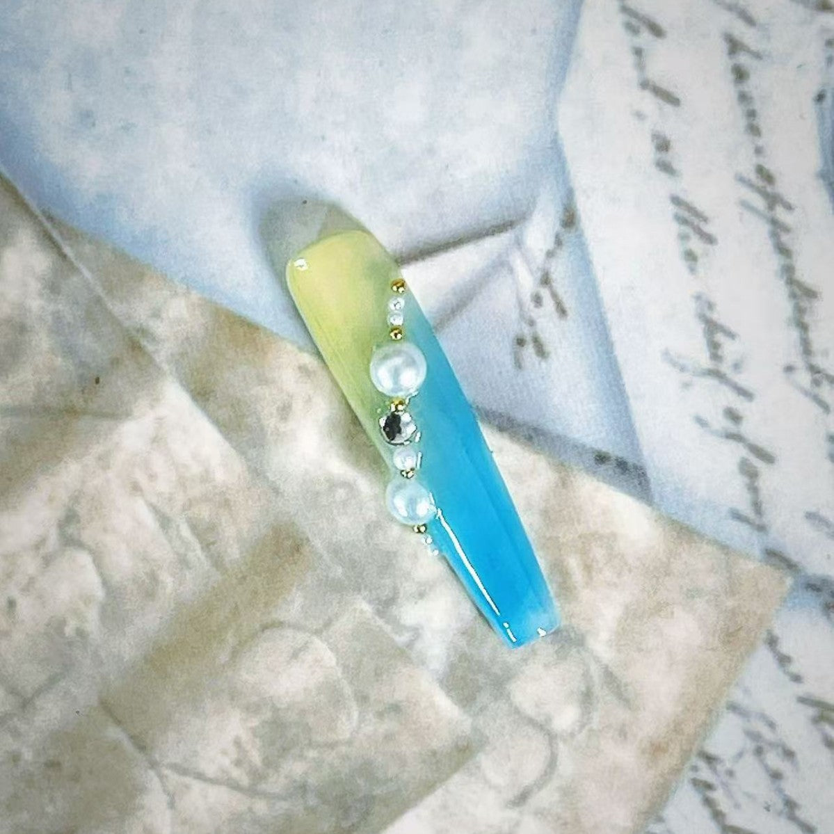 The Art Edit · Sea Breeze Daisy