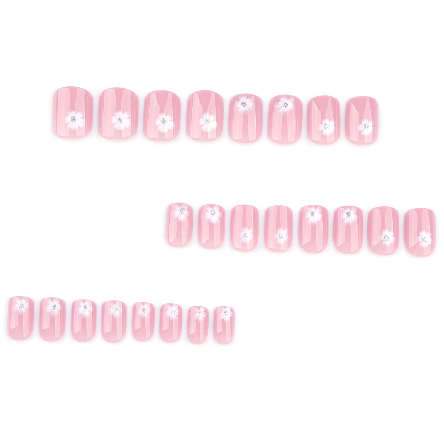 Uñas postizas pequeñas y frescas de verano con diseño de flores blancas sencillas al por mayor | 365nails