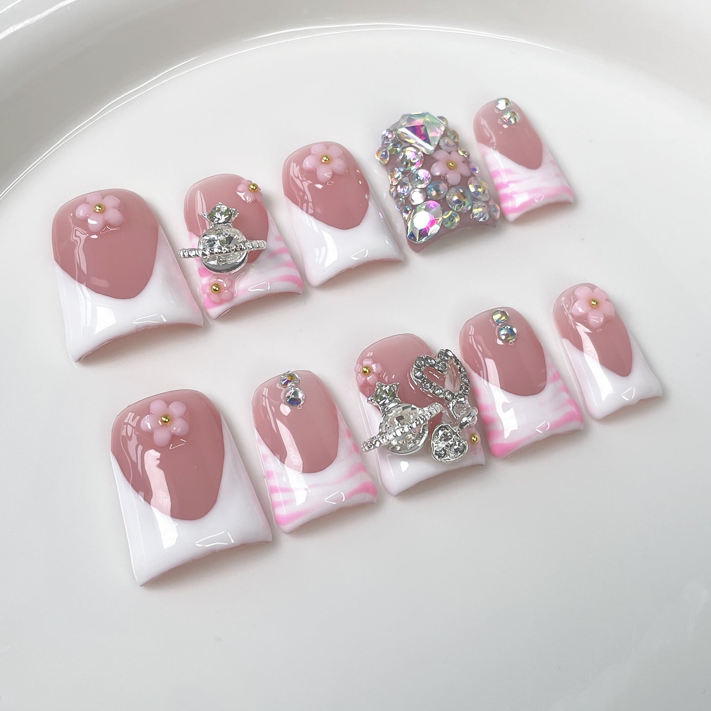 Uña con forma de pico de pato, manicura francesa dulce y sencilla, repleta de diamantes, destellos de hielo, uñas postizas hechas a mano de alta gama|365nails