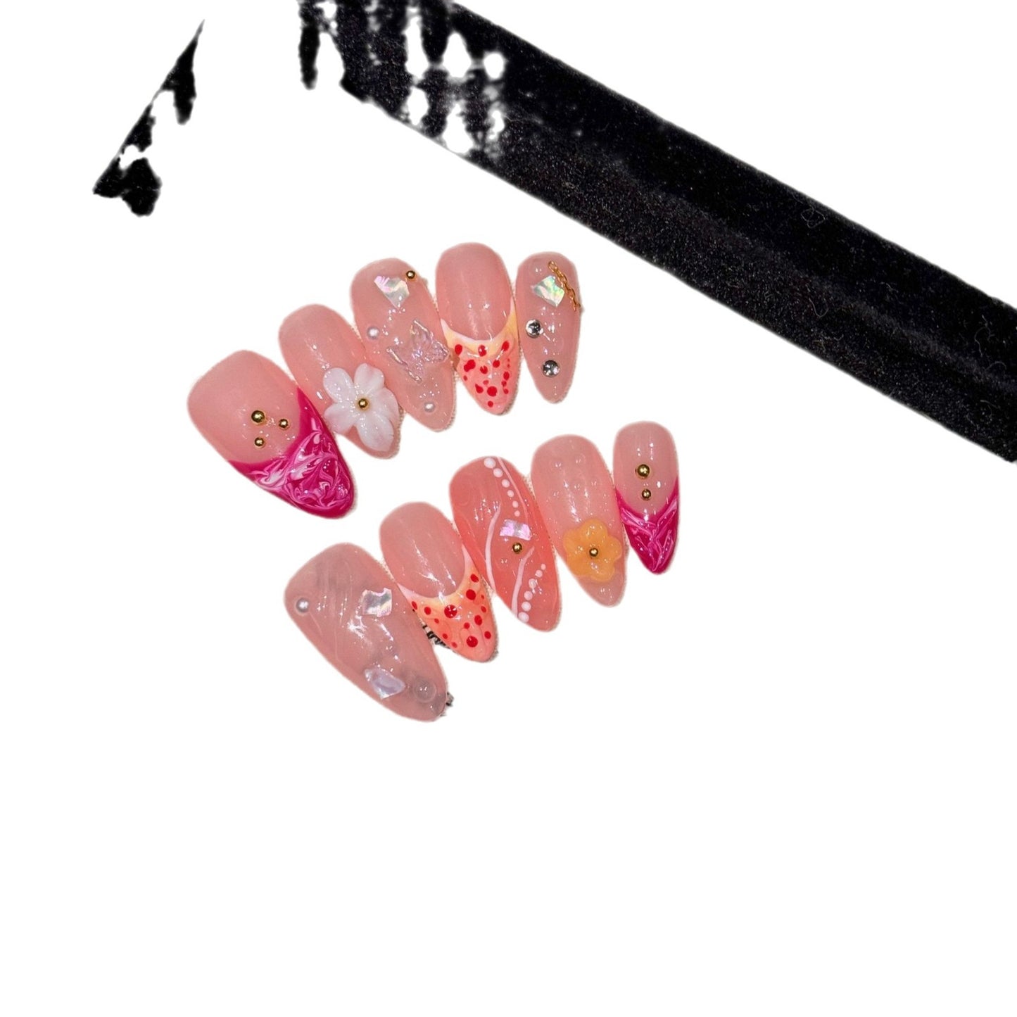 short almond nails is purely hand-painted, good-looking and white temperament press on nails factory medium and long | 365nails