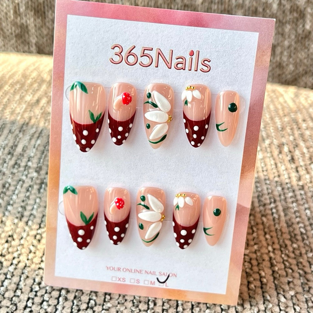 365nails 딸기 버섯 플라워 수제 미디엄 아몬드형 프레스온 네일