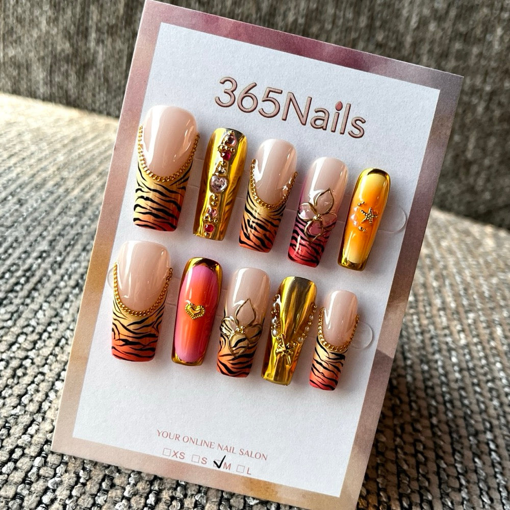 Amber Tiger Glow - Orange Gold Animal Print Press-On Nails