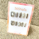 365nails: "Grunge Ballet" – Distressed Line & 3D Flower Handmade Squoval Nails