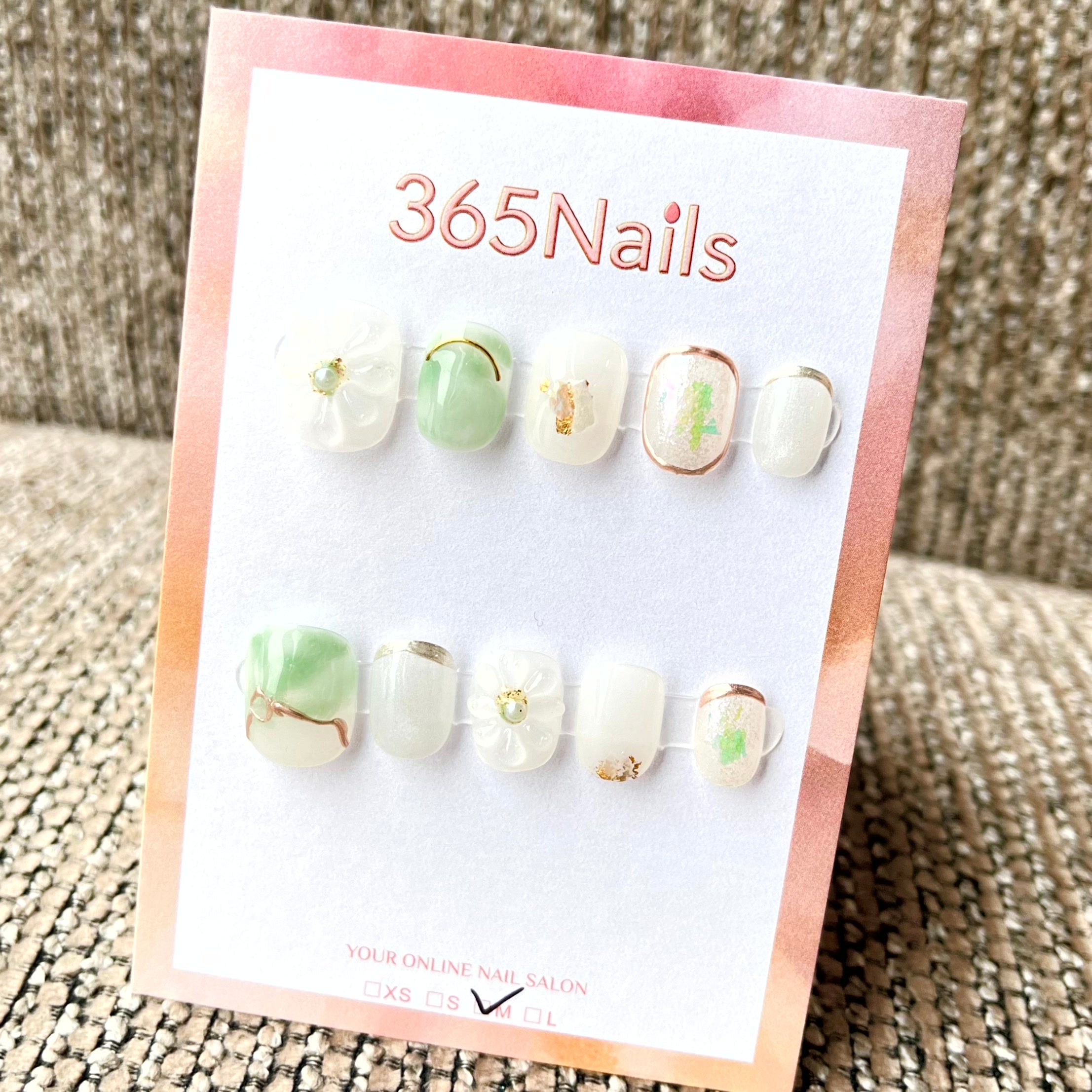 365nails 春之低語 — 3D 立體花卉與大理石紋 手工製 短款杏仁形穿戴甲