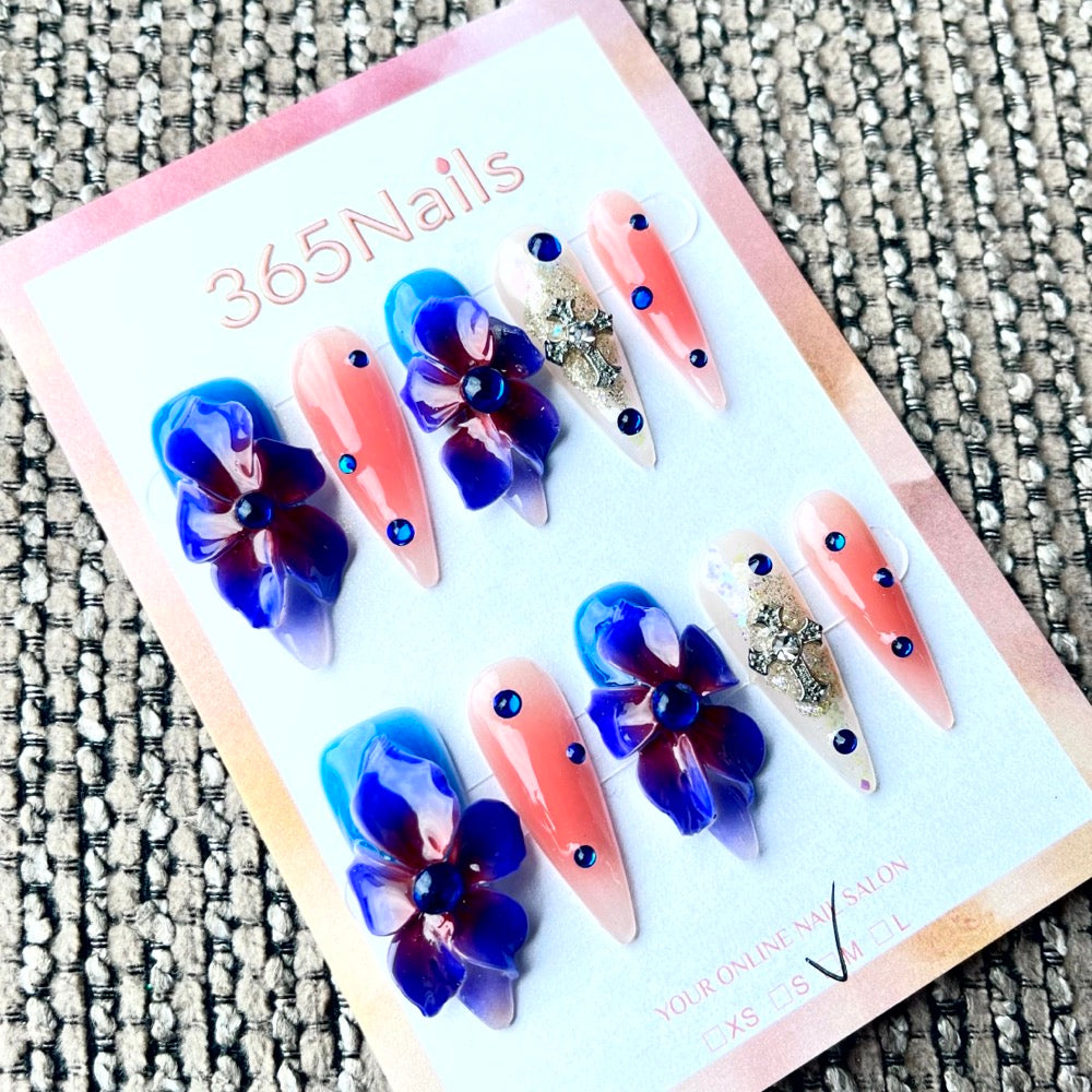 365nails：「午夜綻放」—3D 花卉與寶石 手工製 尖形 穿戴甲