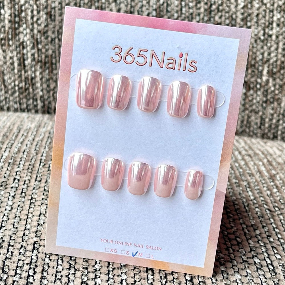 365nails : "Chrome rose miroir nude" – Ongles carrés mi-longs métalliques miroir faits main