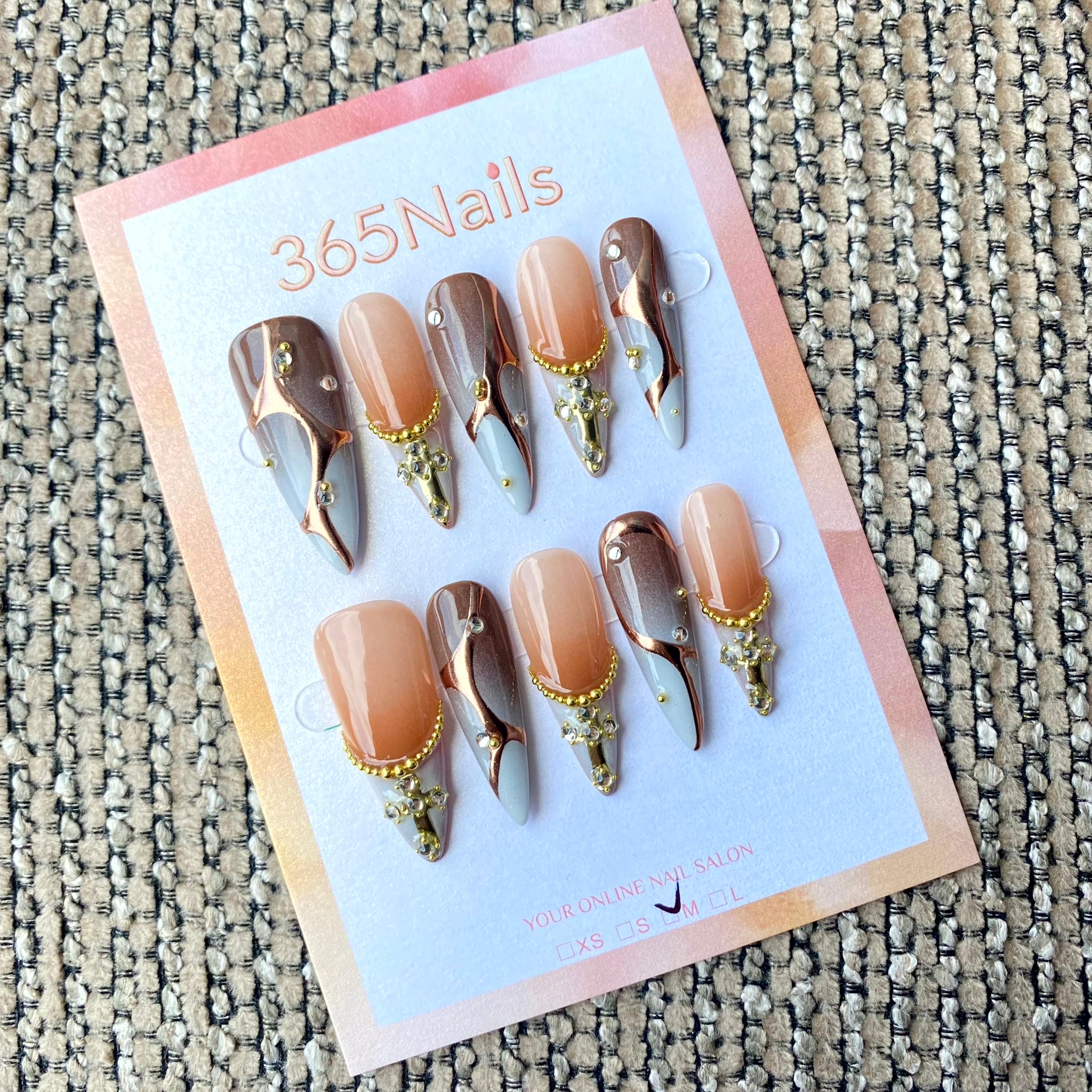 365nails - "Champagne Pearl & Crystal Accent" Press-On Handmade Nails
