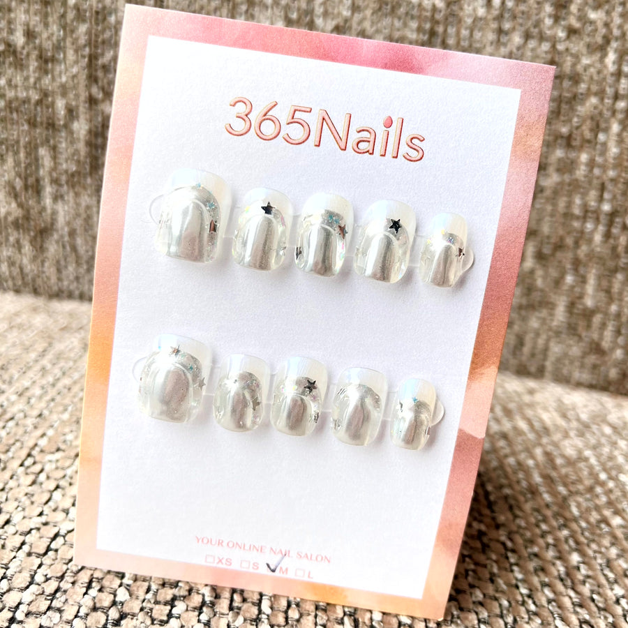 365nails: "Starlight Kiss" – Glazed Chrome Handmade Short Square Nails