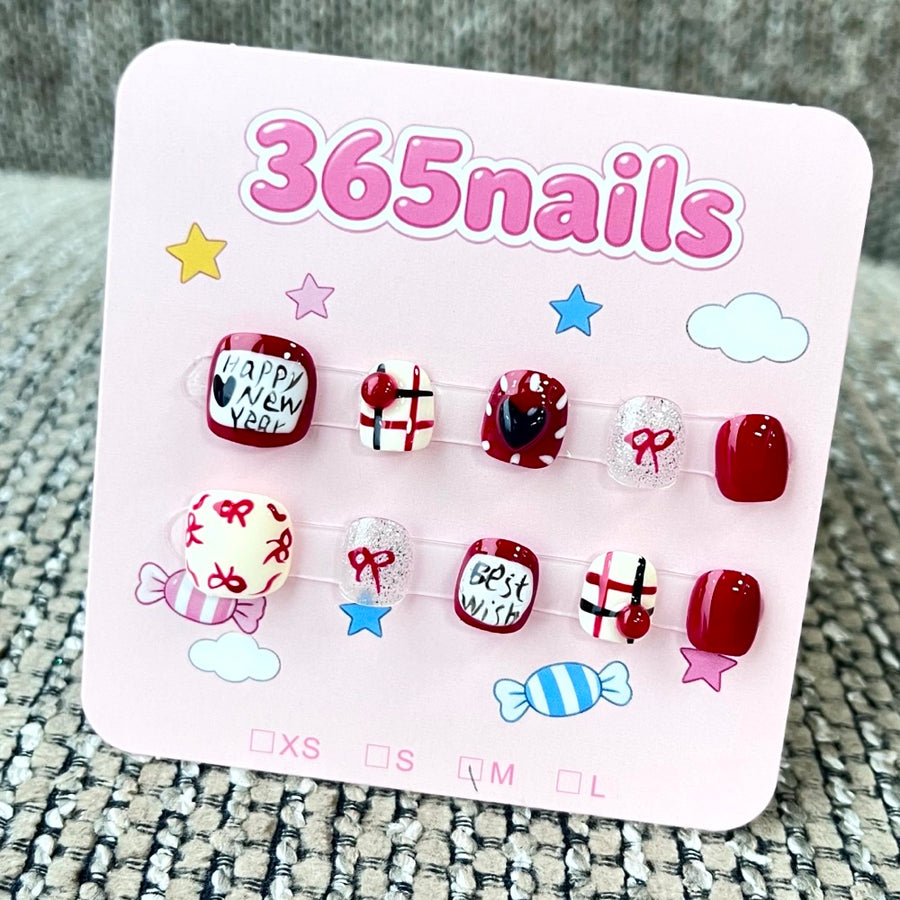 365nails: "축제의 기쁨" – 3D 선물 & 캔디 수제 숏 스퀘어형 네일