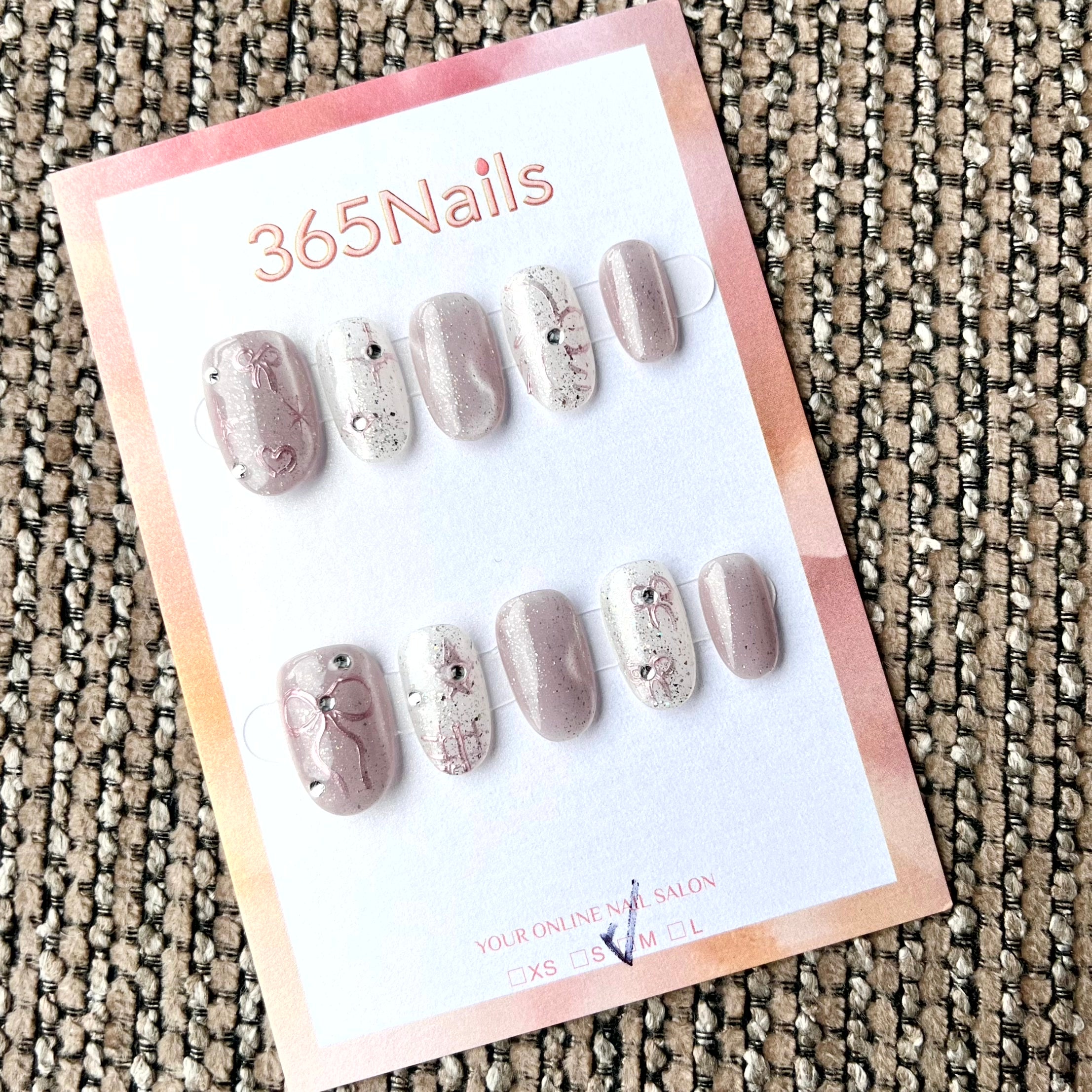 365nails: "Ribbon & Lace" – 3D Bow Hand-Painted Medium Almond Nails
