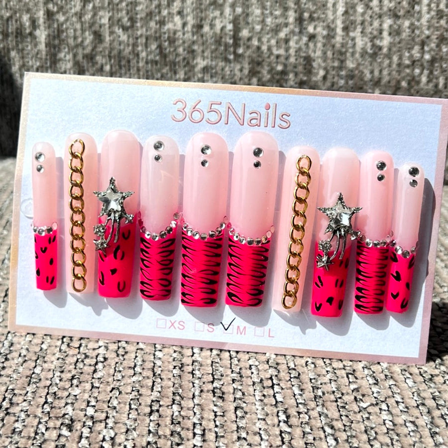 365nails: 「熱粉動物紋」—3D 星星與鏈飾 手工製 長款 棺材形 穿戴甲