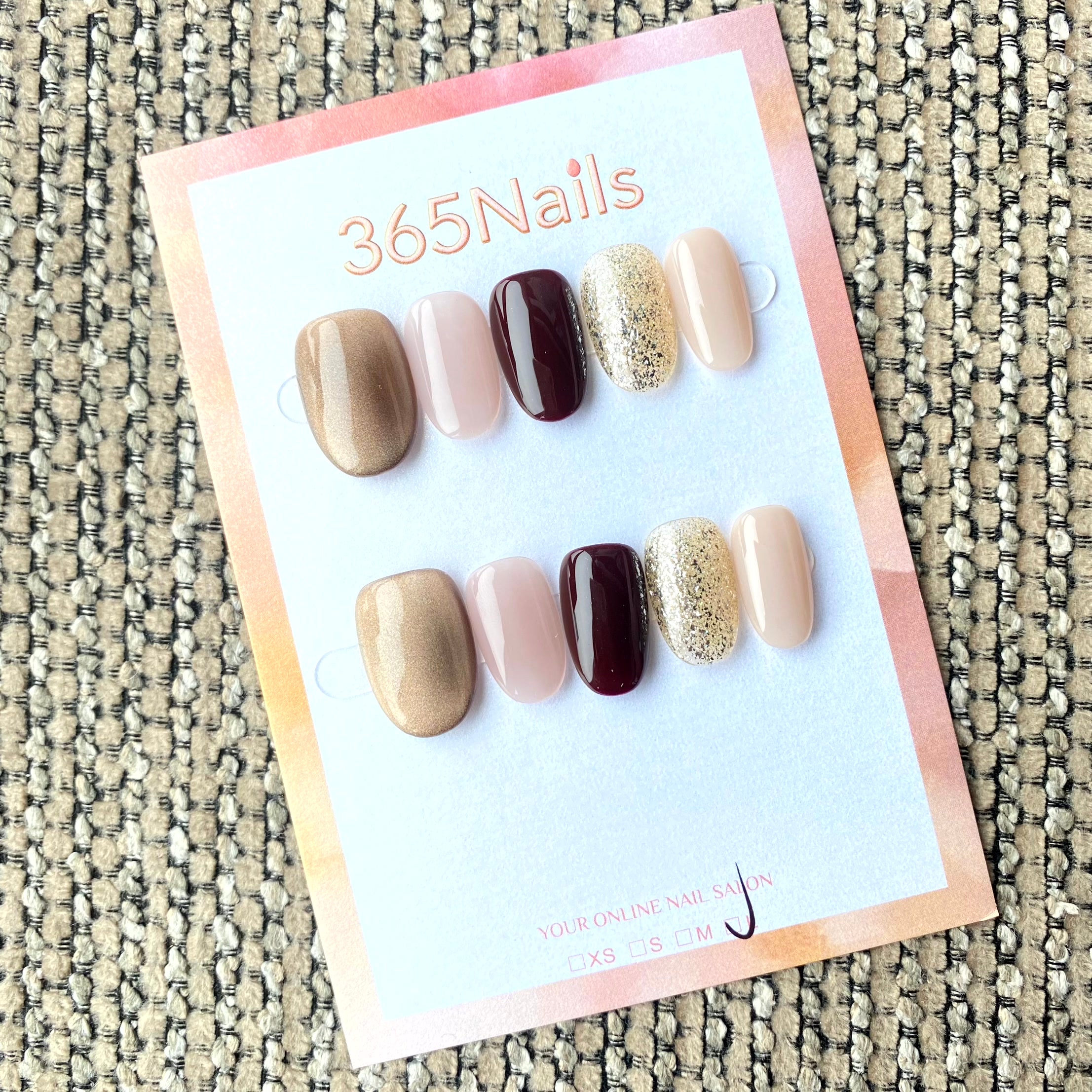 365nails: "버건디 골드" – 미니멀 단색 & 글리터 수제 스쿼벌형 네일
