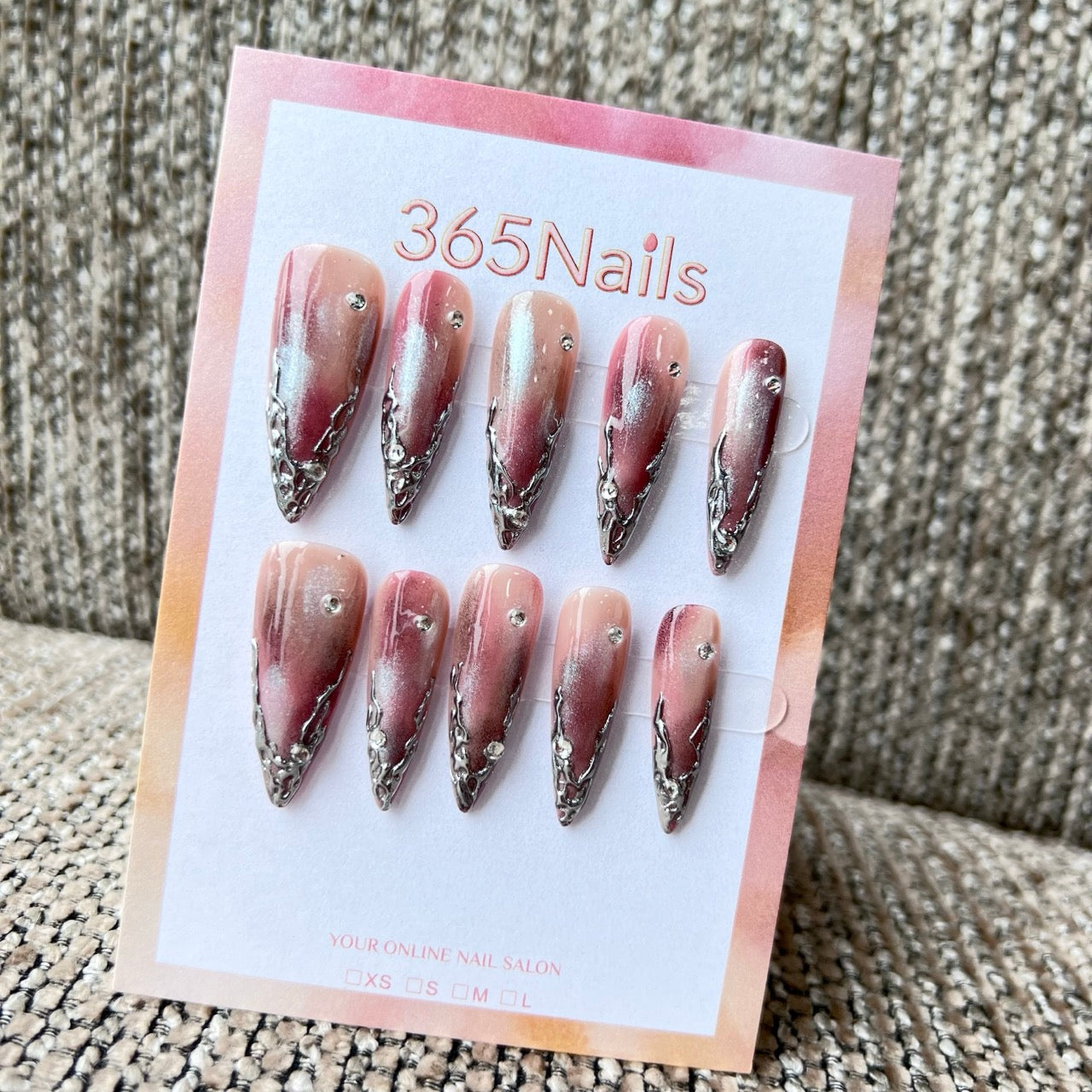 "Blush Thorn Vein" – Long Sharp Stiletto Handmade Press On Nails