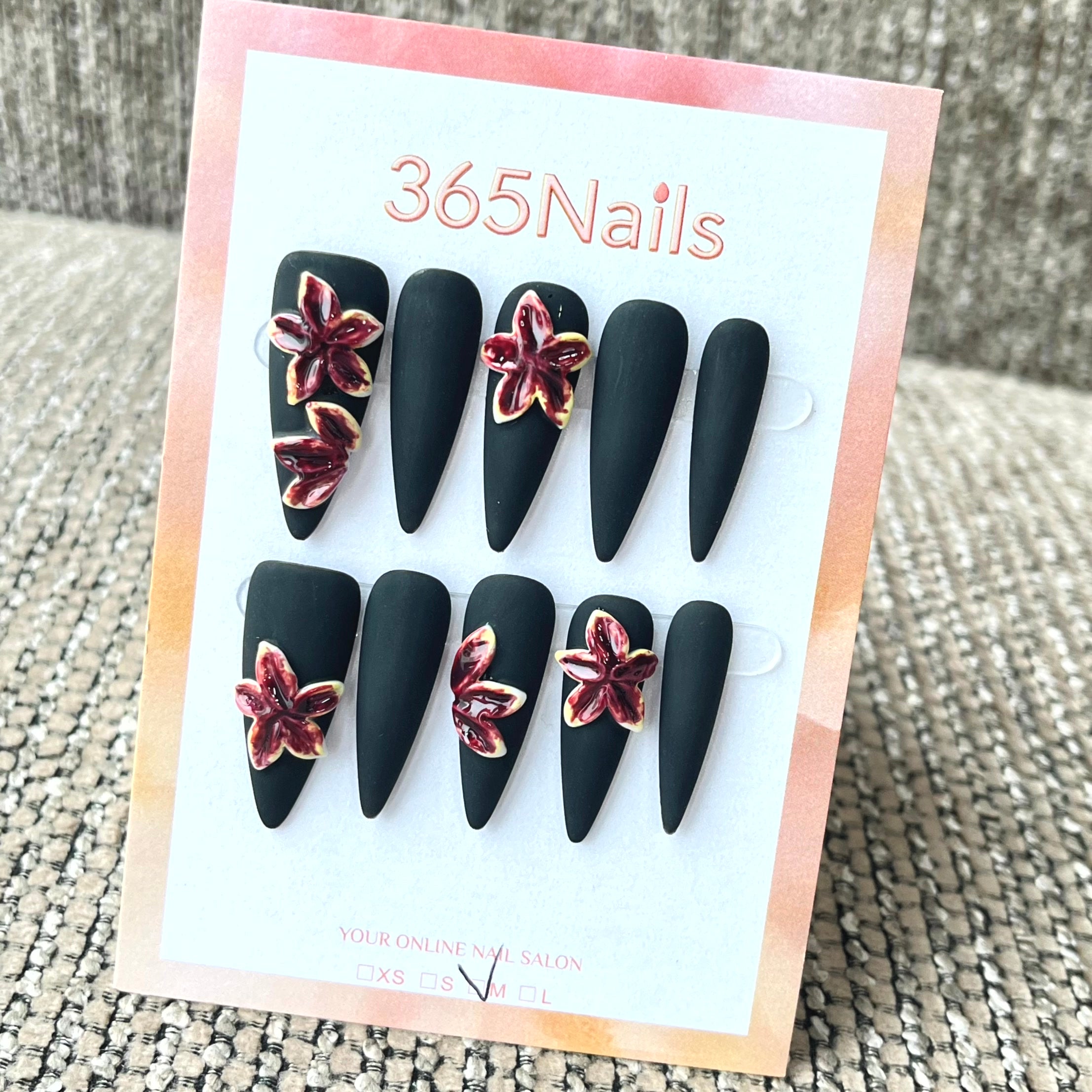 365nails: 벨벳 블룸 – 3D 입체 플라워 수제 스틸레토형 프레스온 네일