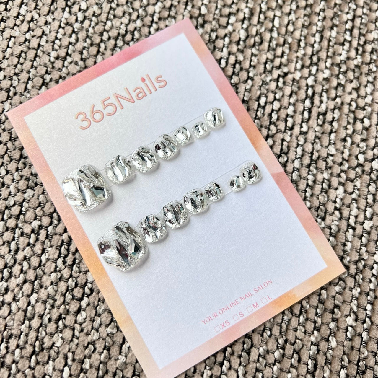 365nails: "crushed ice cube diamonds" – handmade press-on pedicure