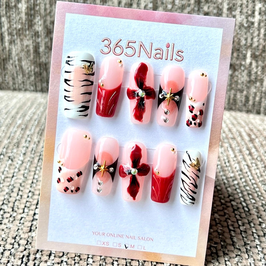 365nails: "Wild Scarlet Bloom" – Handmade Medium Square Press-On Nails