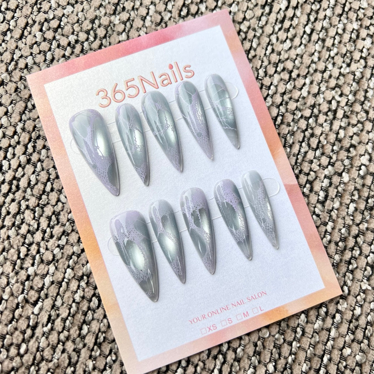 "Véu de Espinho de Lavanda Prateada" – Unhas Postiças Stiletto Pontudas Feitas à Mão