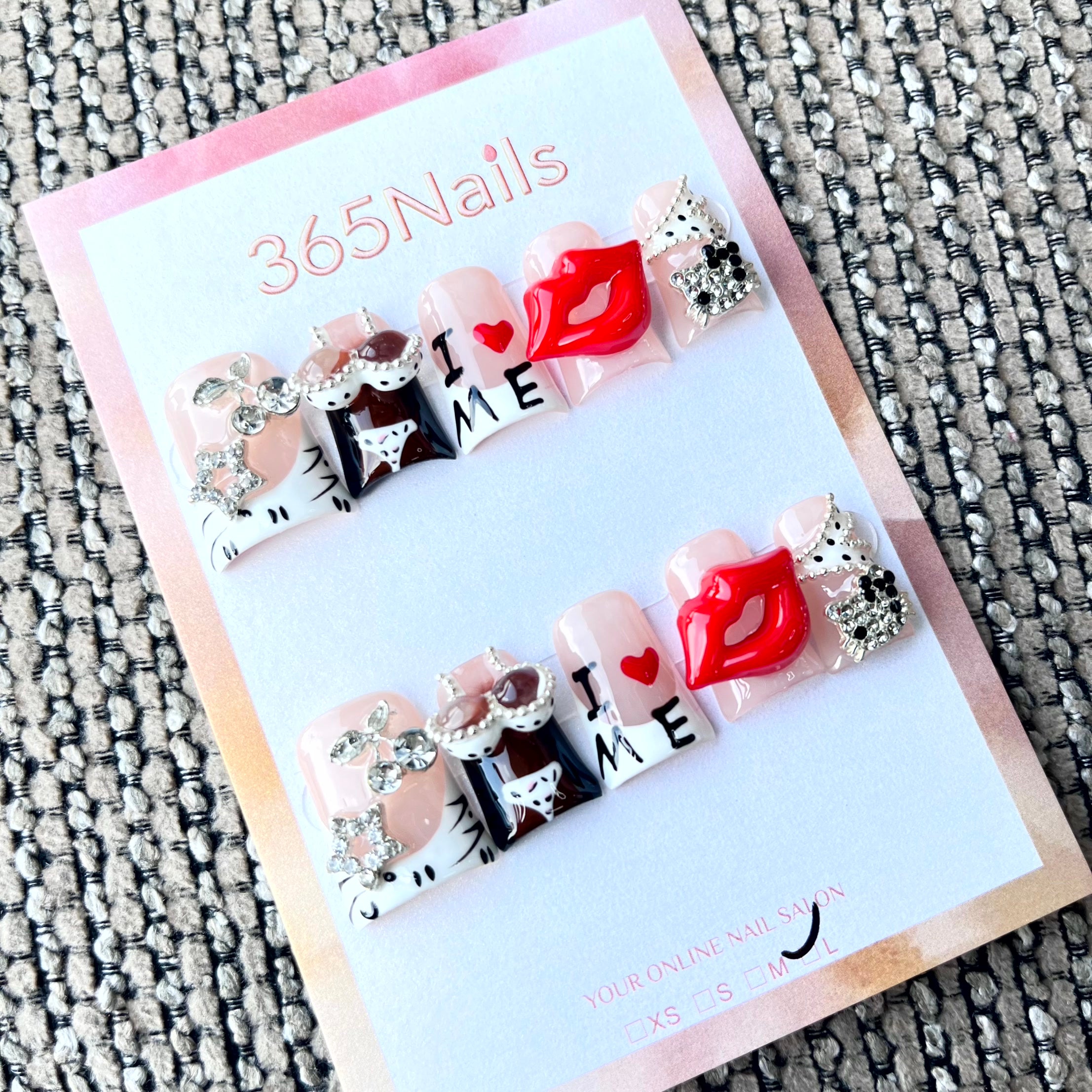 365nails: "I Love Me Lip Lingerie Short" – Handmade Short Trapezoid Press-On Nails