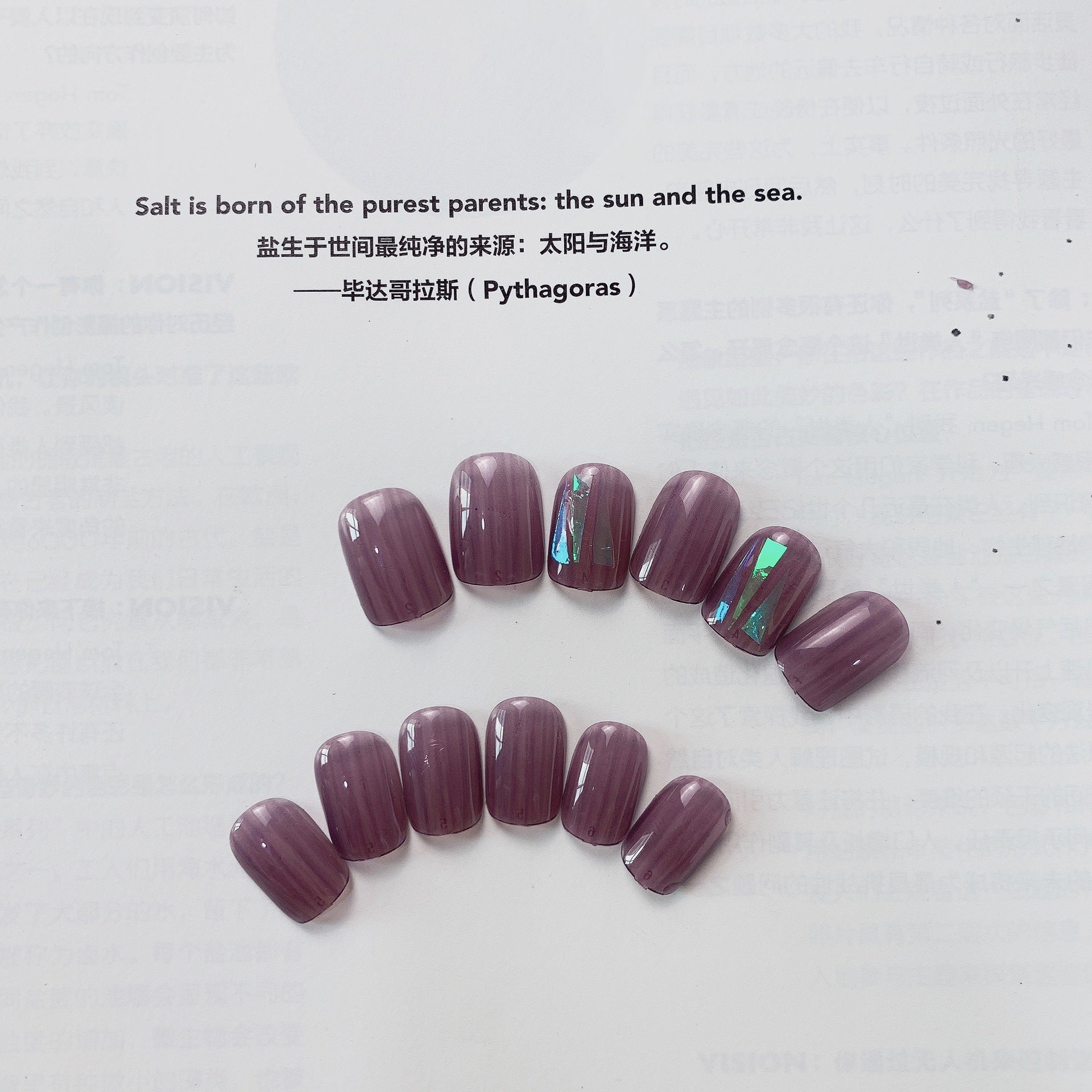 Grape purple is white in autumn and winter, press on nails art patches, cellophane nail art patches, fake nails, waterproof and removable nail pads.｜365nails