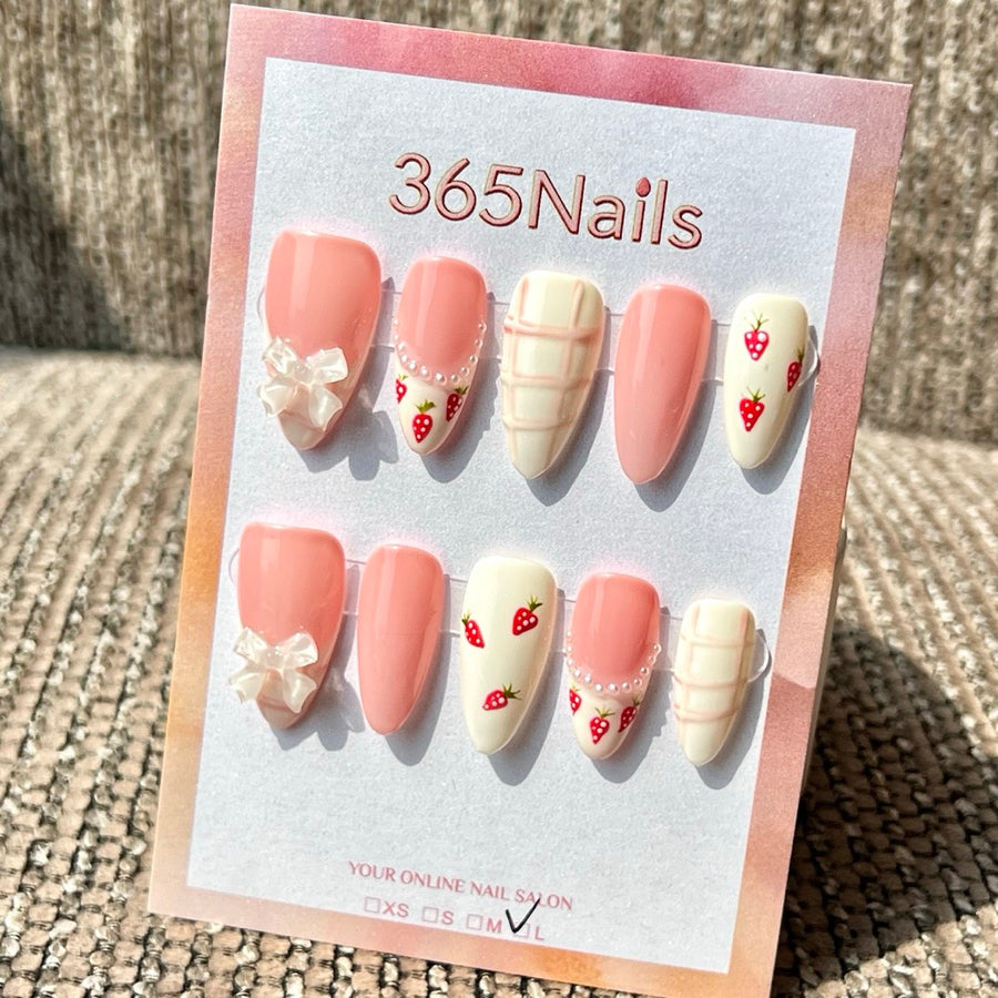 365nails 수제 3D 리본 딸기 체크 미디엄 스틸레토형 프레스온 네일