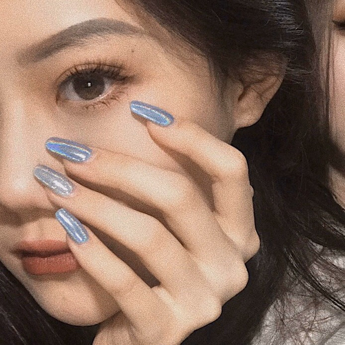 Parche de uñas blanqueador de verano transparente con láser plateado, para uñas postizas, acabado láser, resistente al agua | 365nails