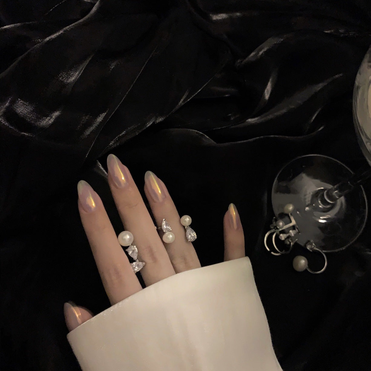 Aurora mariposa perla en polvo puntiagudo, celebridad de Internet, resina, mariposa, uñas postizas, parche para uñas, resistente al agua | 365nails