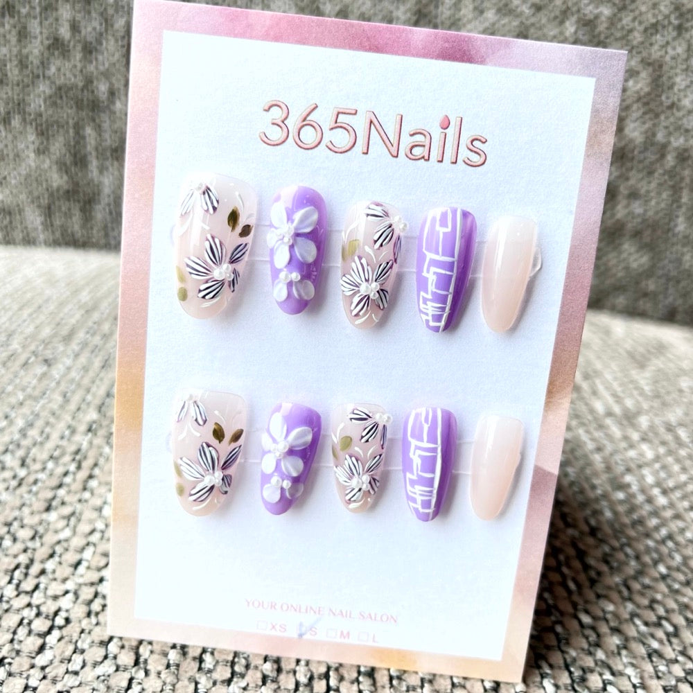 365nails: "Lavender Haze" – Handpainted Floral & Geometric Handmade Short Square Nails