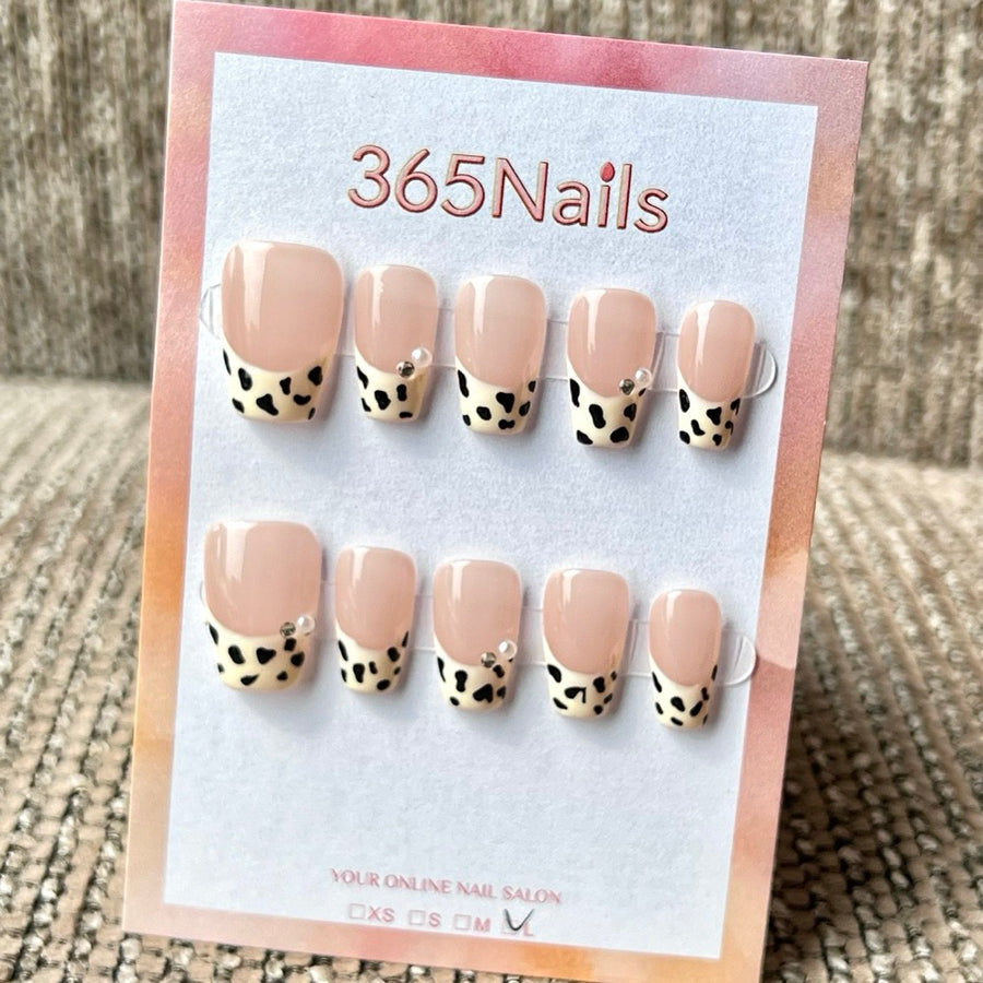 365nails: "Cow Print French" – Handmade Short Square Press-On Nails