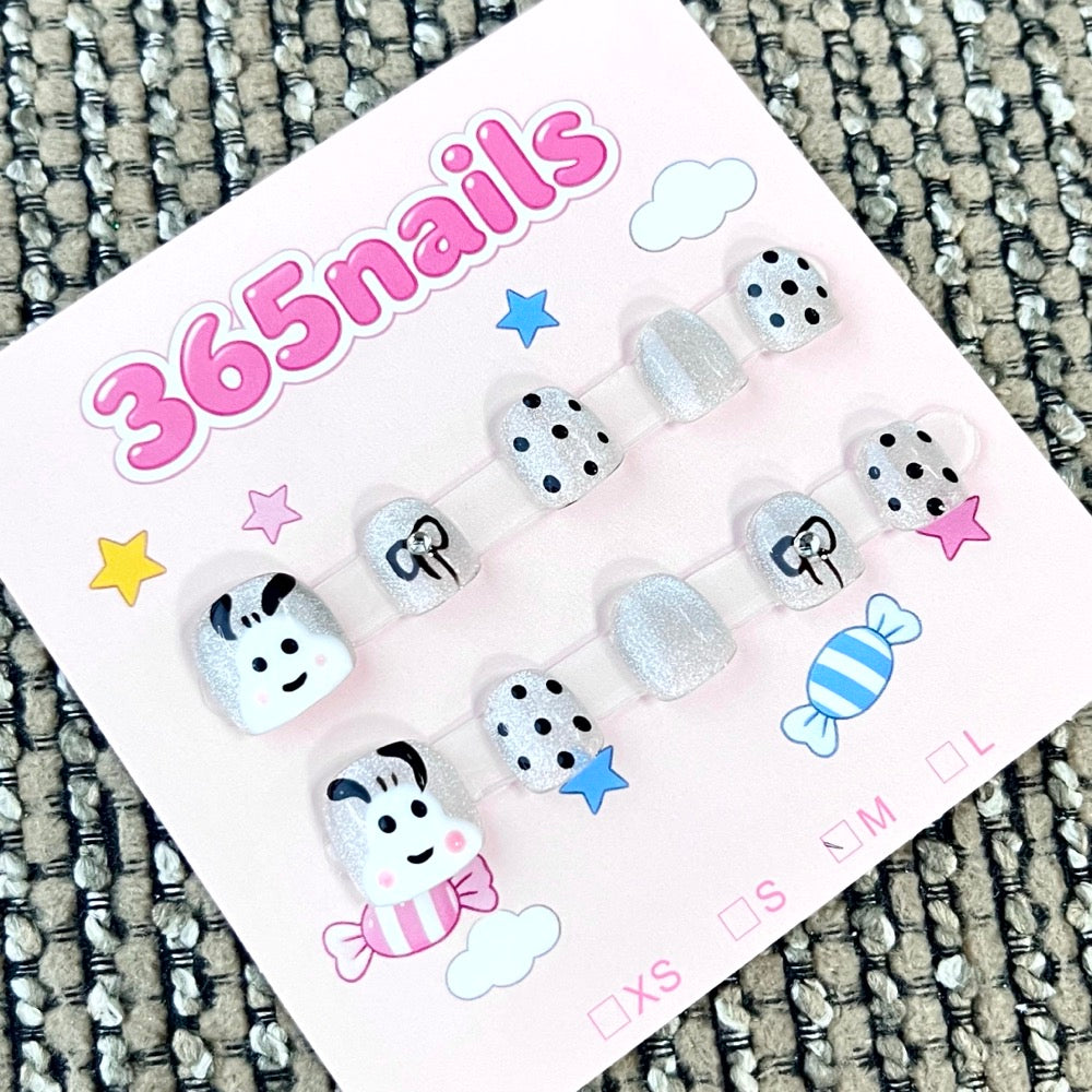 365nails: "Cloud Puppy Love" – 3D 캐릭터 수제 숏 스퀘어형 네일