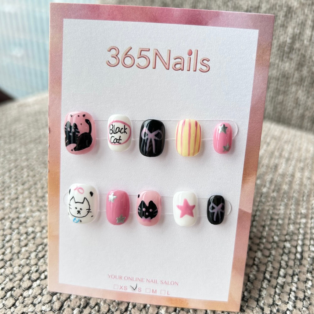 Cartoon & Dopamine: "Pinky Doodle Cat" – Hand-Drawn Black Cat, Ribbon Bows, Stars & Stripes Short Nails