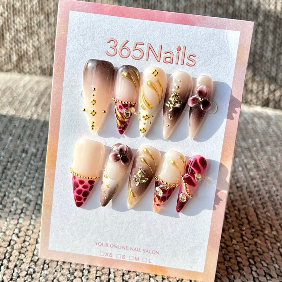 365nails: "Nude Brown Gold" – Handmade Medium Stiletto Press-On Nails