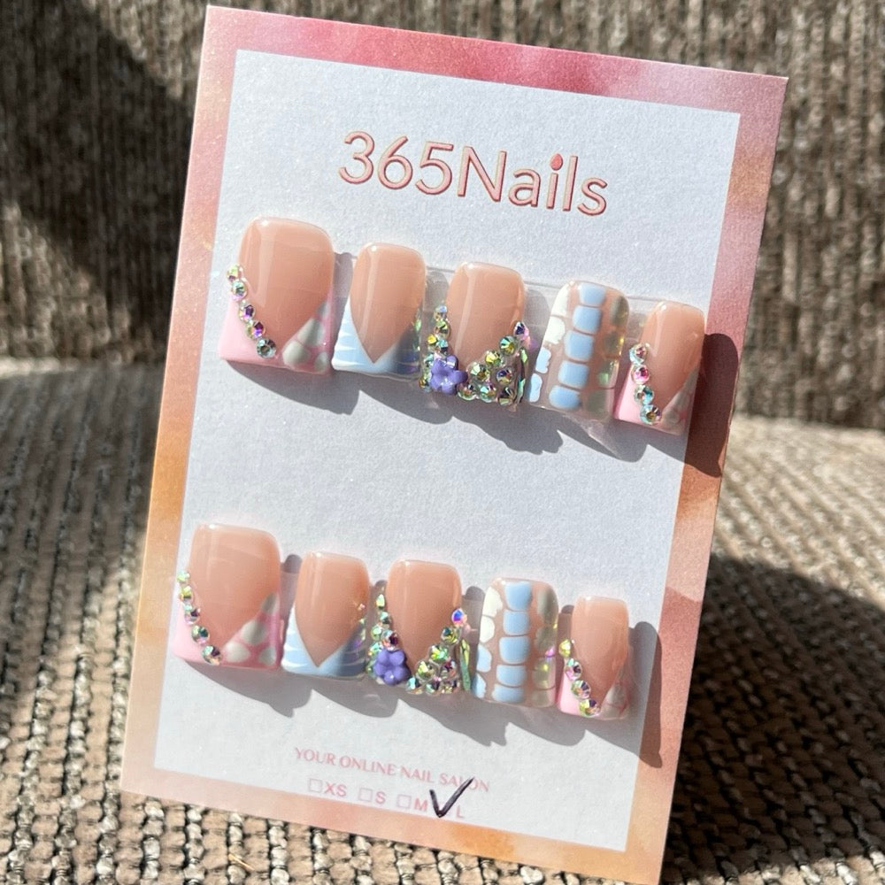 365nails: "糖果心動" – 3D 立體質感與幻彩 手工製 穿戴甲 短款 杏仁形