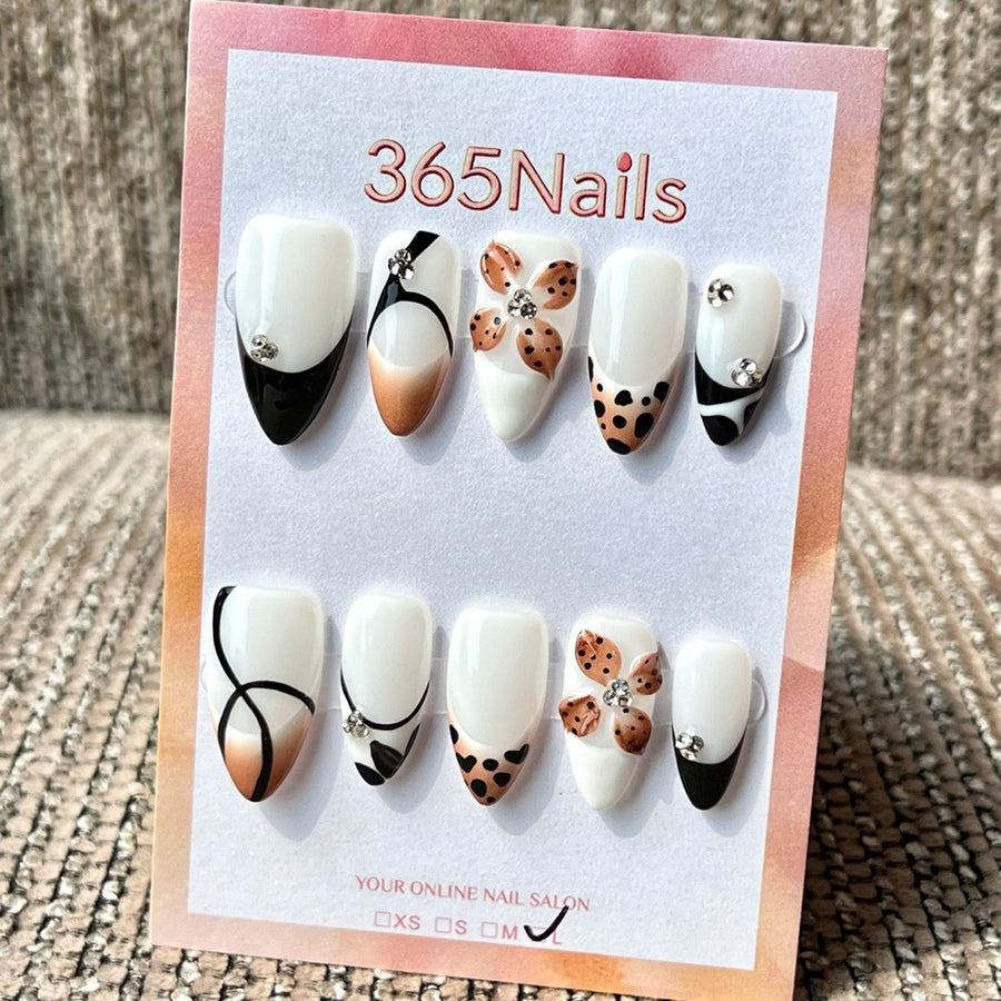 365nails – 화이트·블랙 레오파드 꽃 믹스 – 핸드메이드 중간 길이 스틸레토 붙이는 네일(재사용 가능)