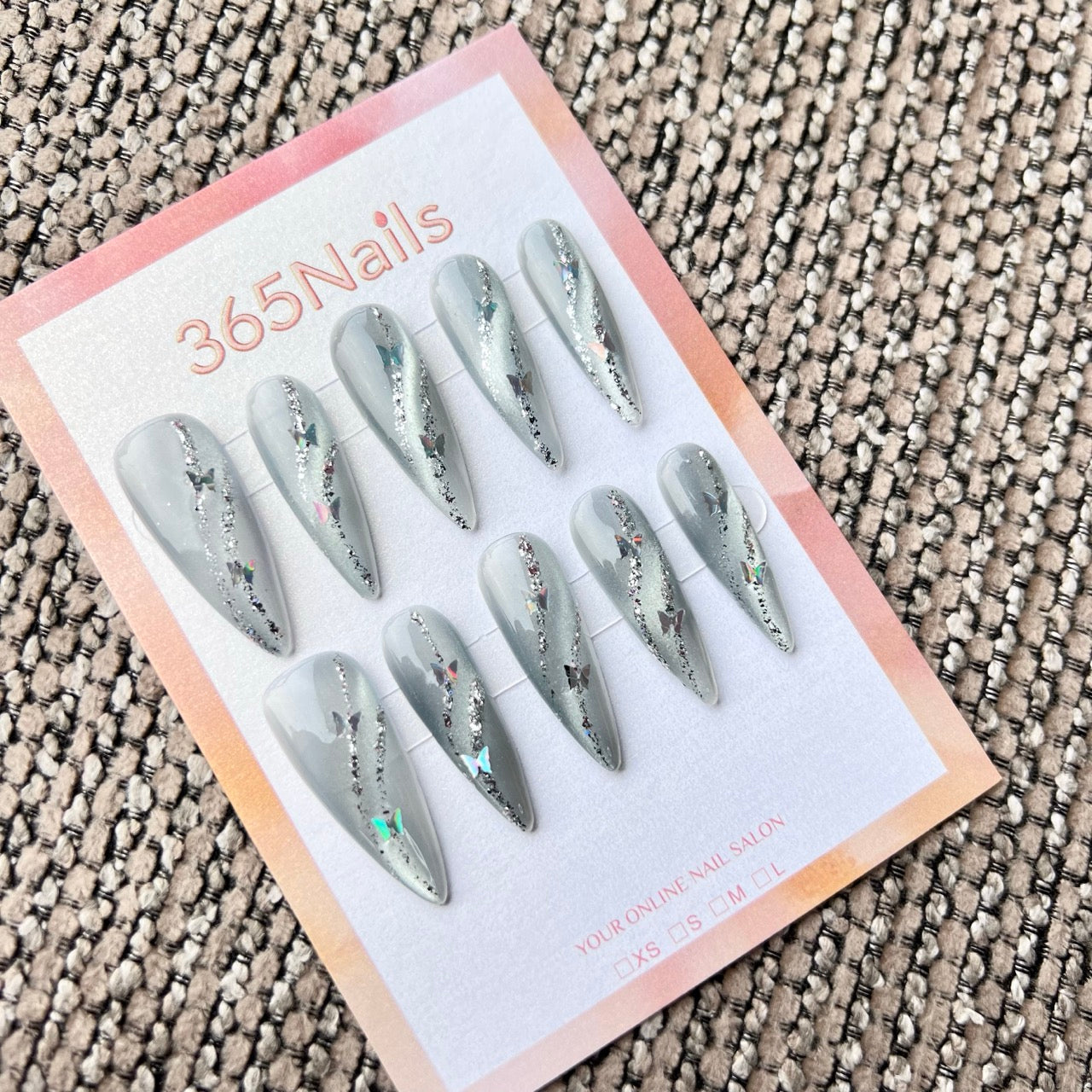 Cosmic Fatale: "Névoa de Borboleta Prateada" – Unhas Postiças Stiletto Longas e Pontiagudas Feitas à Mão