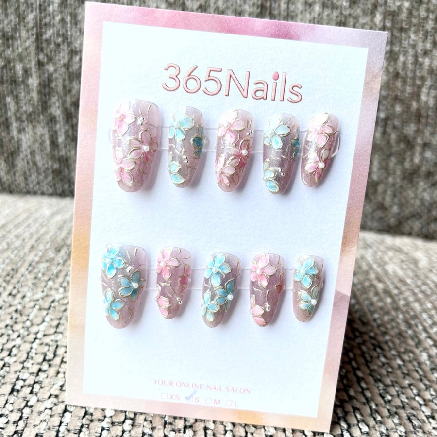 365nails: "매혹의 꽃" – 3D 플로럴 수제 숏 스퀘어형 네일