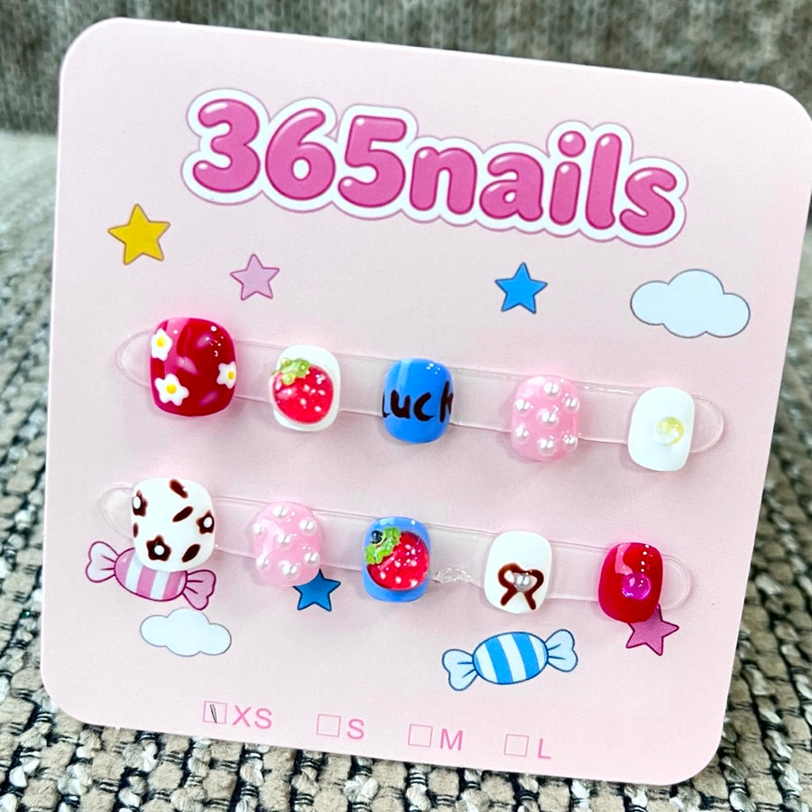 365nails: "Berry Sweet" – 3D 믹스 앤 매치 수제 숏 스퀘어형 네일