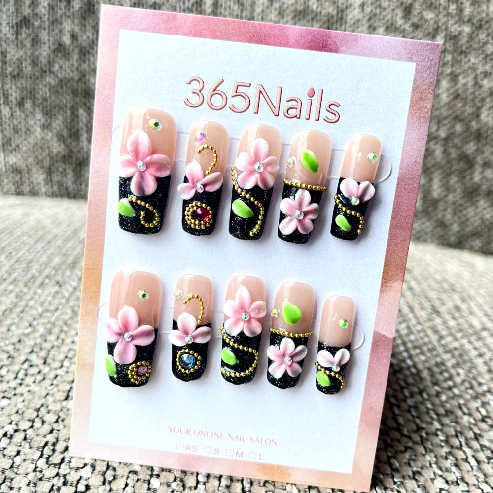365nails: "Jardim Encantado" – Unhas Postiças Cônicas com Flores 3D e Corrente Dourada Feitas à Mão