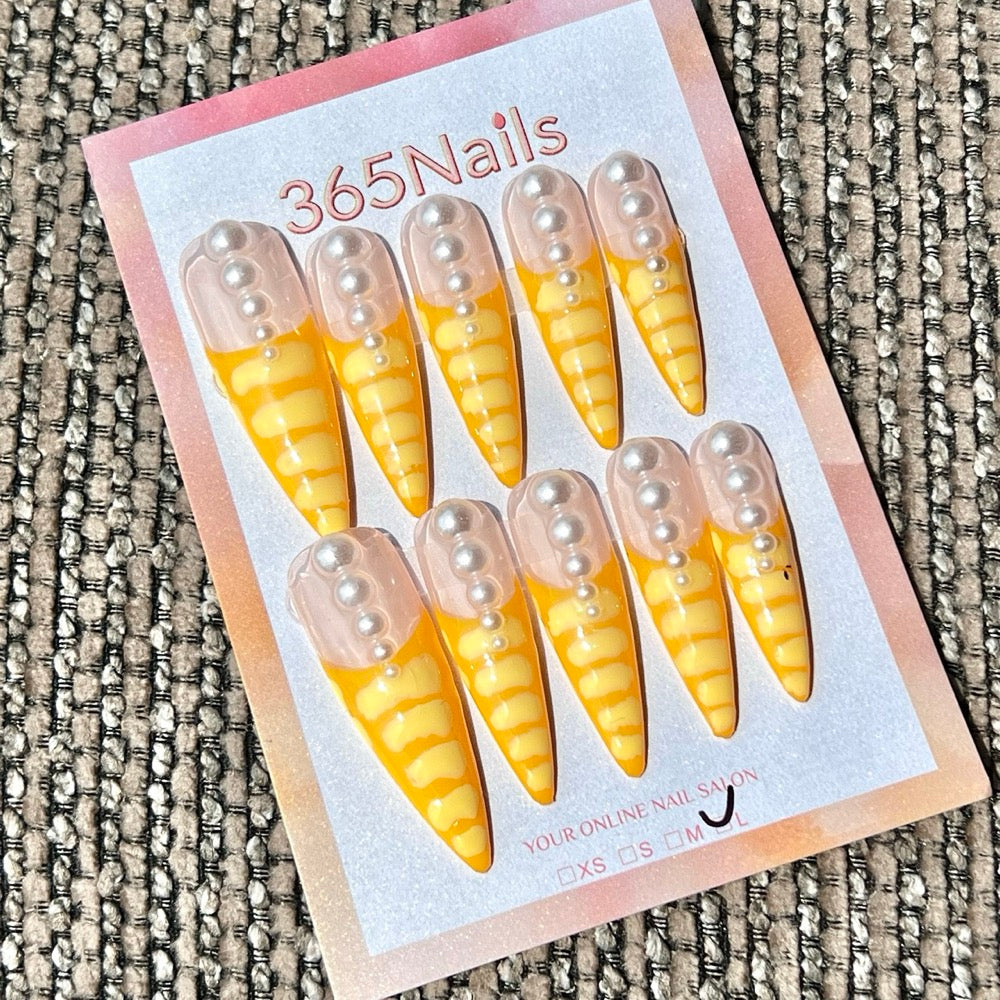 365nails: "Yellow Stripe Pearl" – Handmade Medium Stiletto Press-On Nails