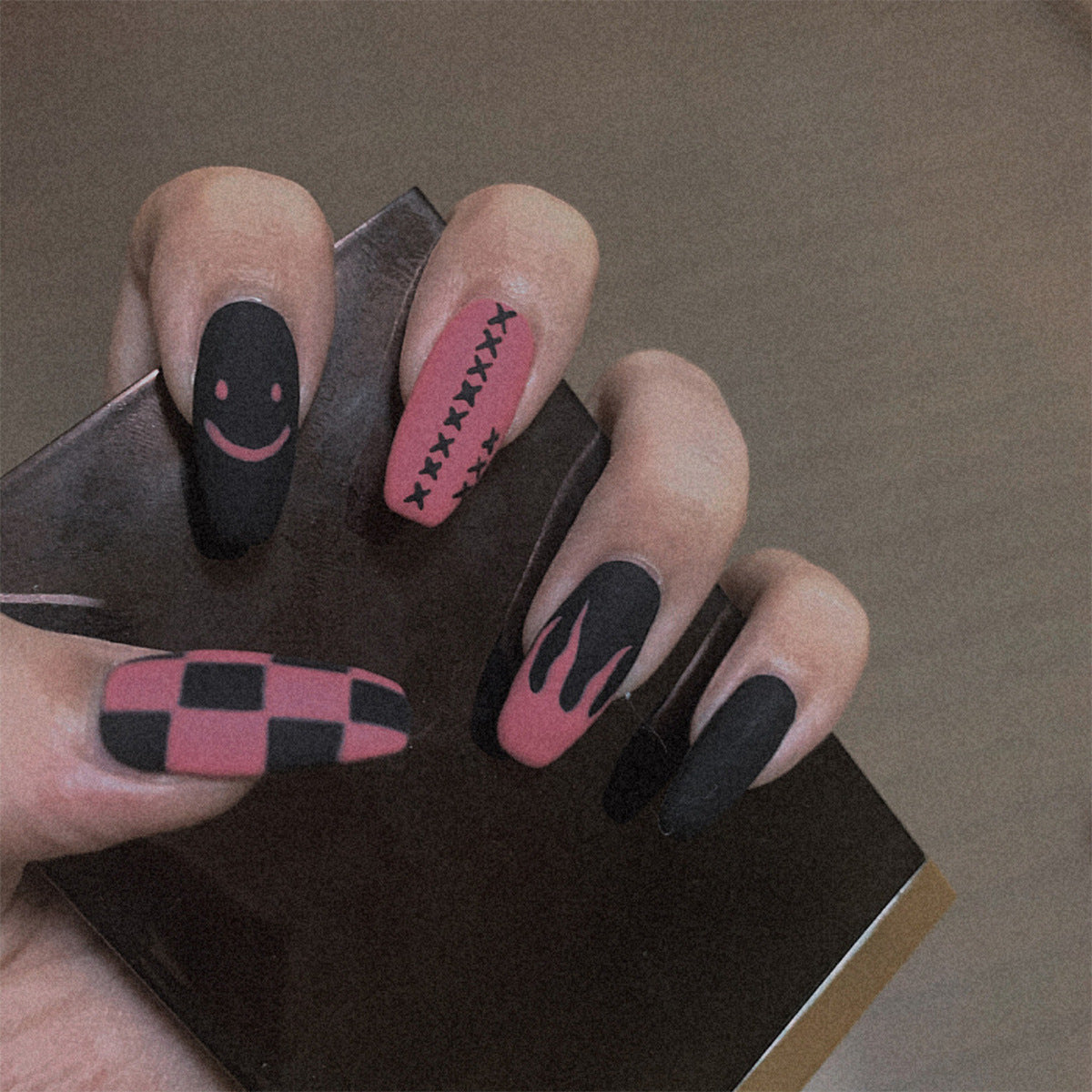 鴛鴦火焰酷感成品穿戴甲 防水可移除｜365nails