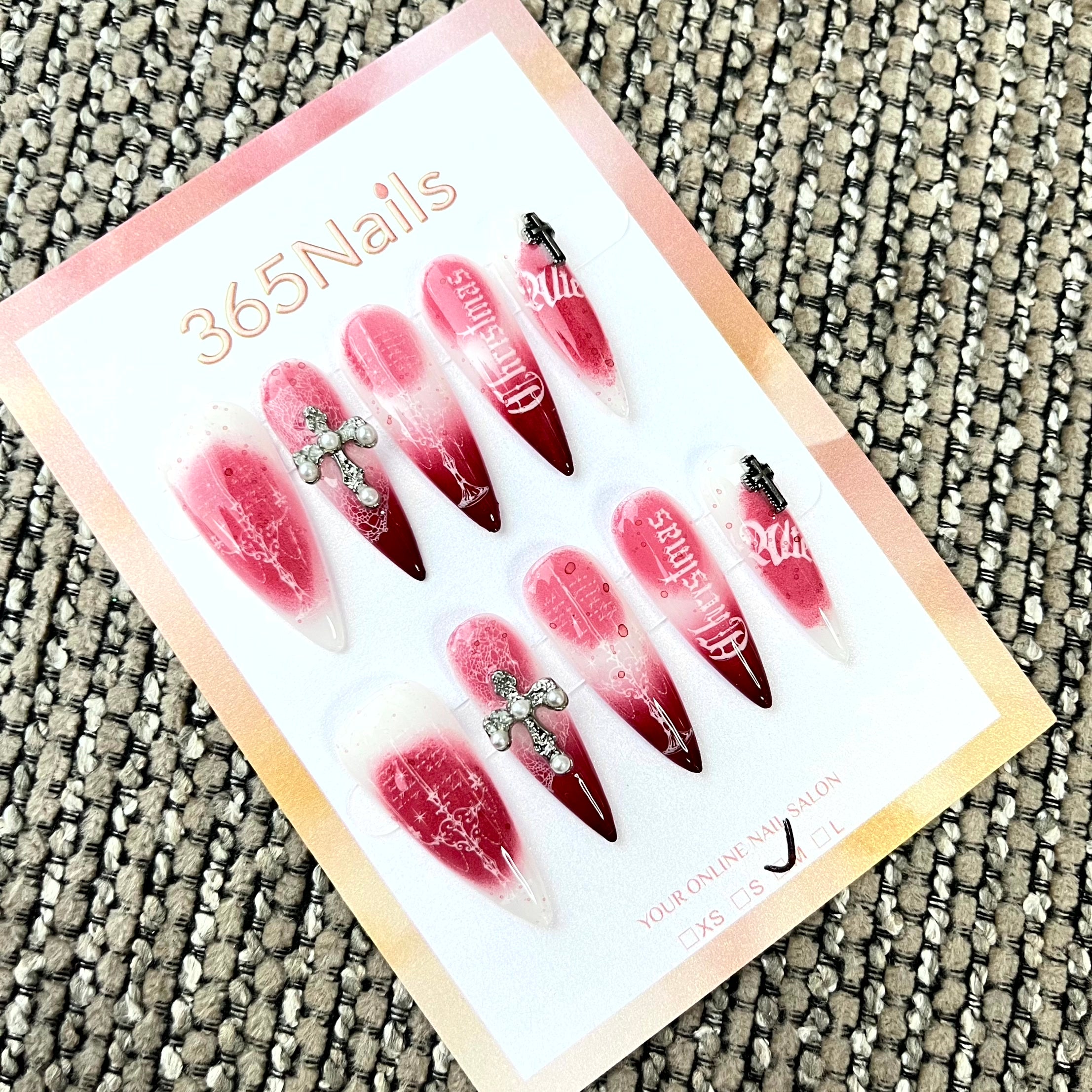 Noël Gothique: "Cramoisi Noël" – Ongles Press-on Longs Forme Stiletto