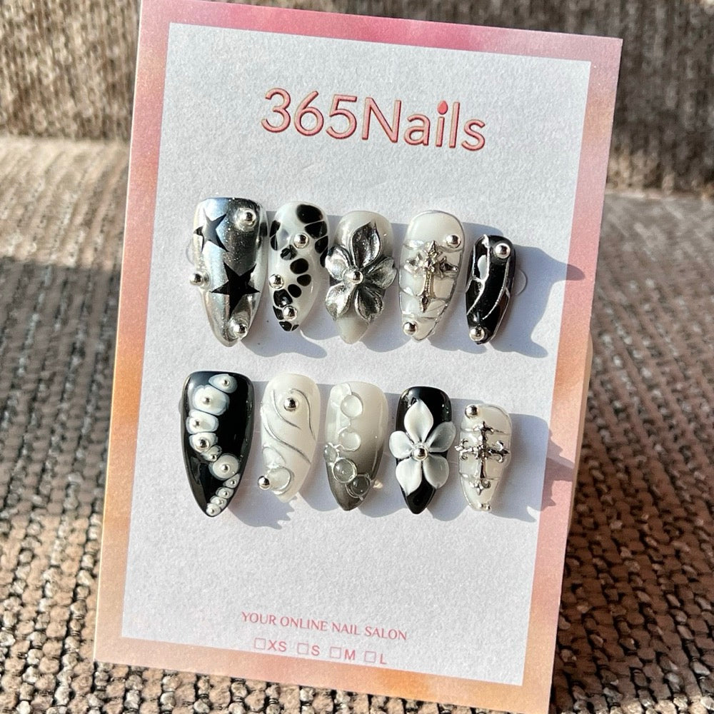 365nails: "Black & Silver Gothic" – Handmade Medium Stiletto Press-On Nails