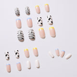 Parche de uñas postizas con diseño de vaca y gato en contraste, para manicura, resistente al agua y extraíble | 365nails