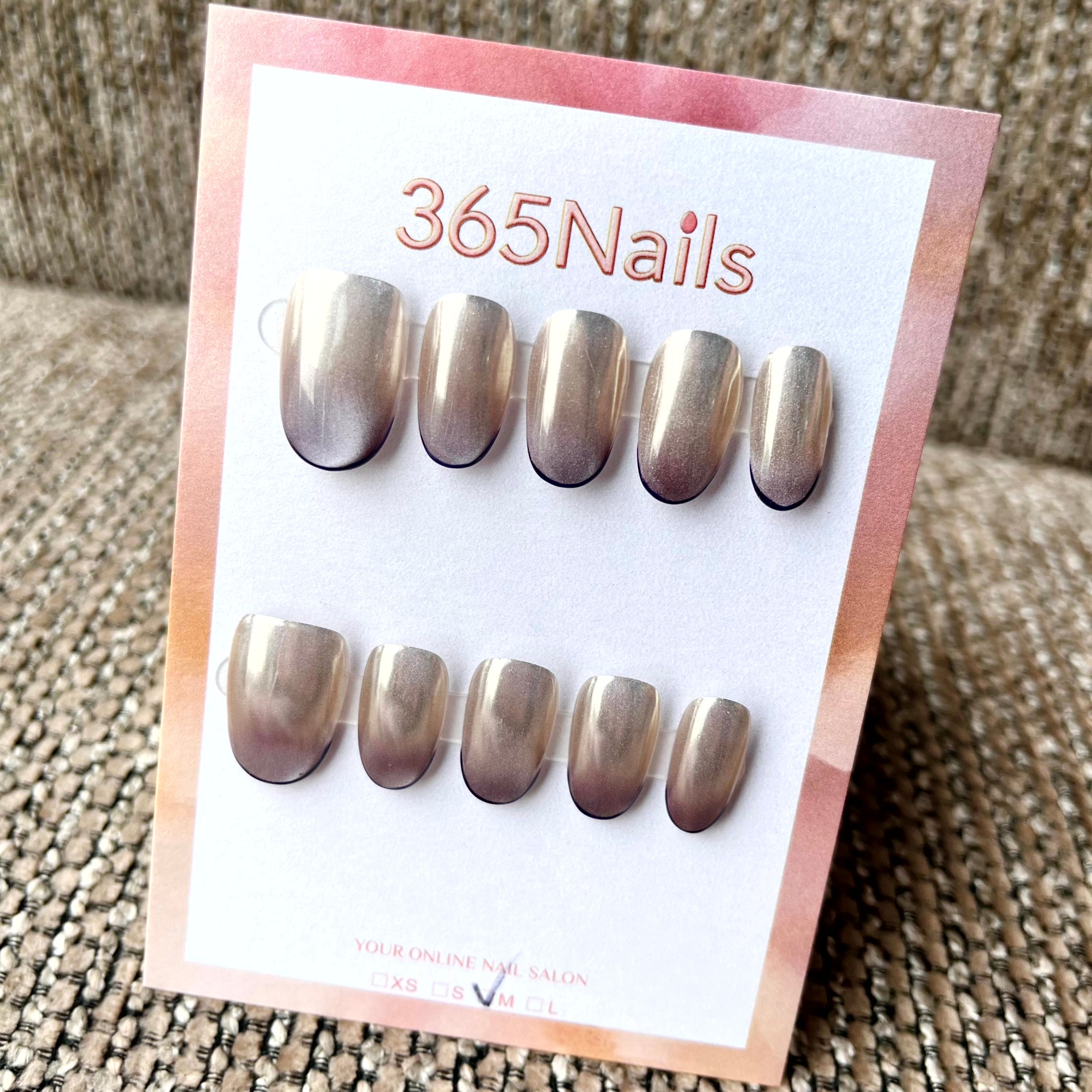 365nails : "Crépuscule doré" – Dégradé œil-de-chat fait main ongles carrés courts
